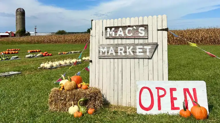 Mac's Market