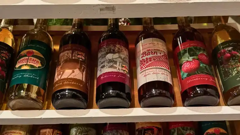 Apple Barn Orchard & Winery