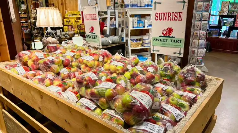 Seaquist Orchards Farm Market