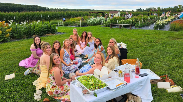 Two Bees A Bud Flower Farm 1